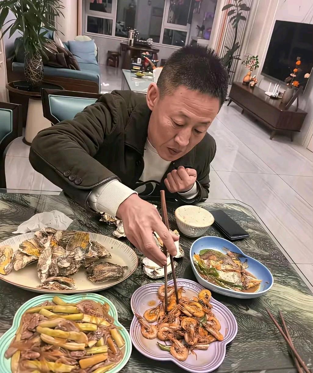 这一个人吃的午餐放全国算是什么水平？