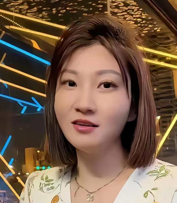 王暖暖等到转机！南京中院查封俞家210万学区房，11月拍卖，1.2万人围观