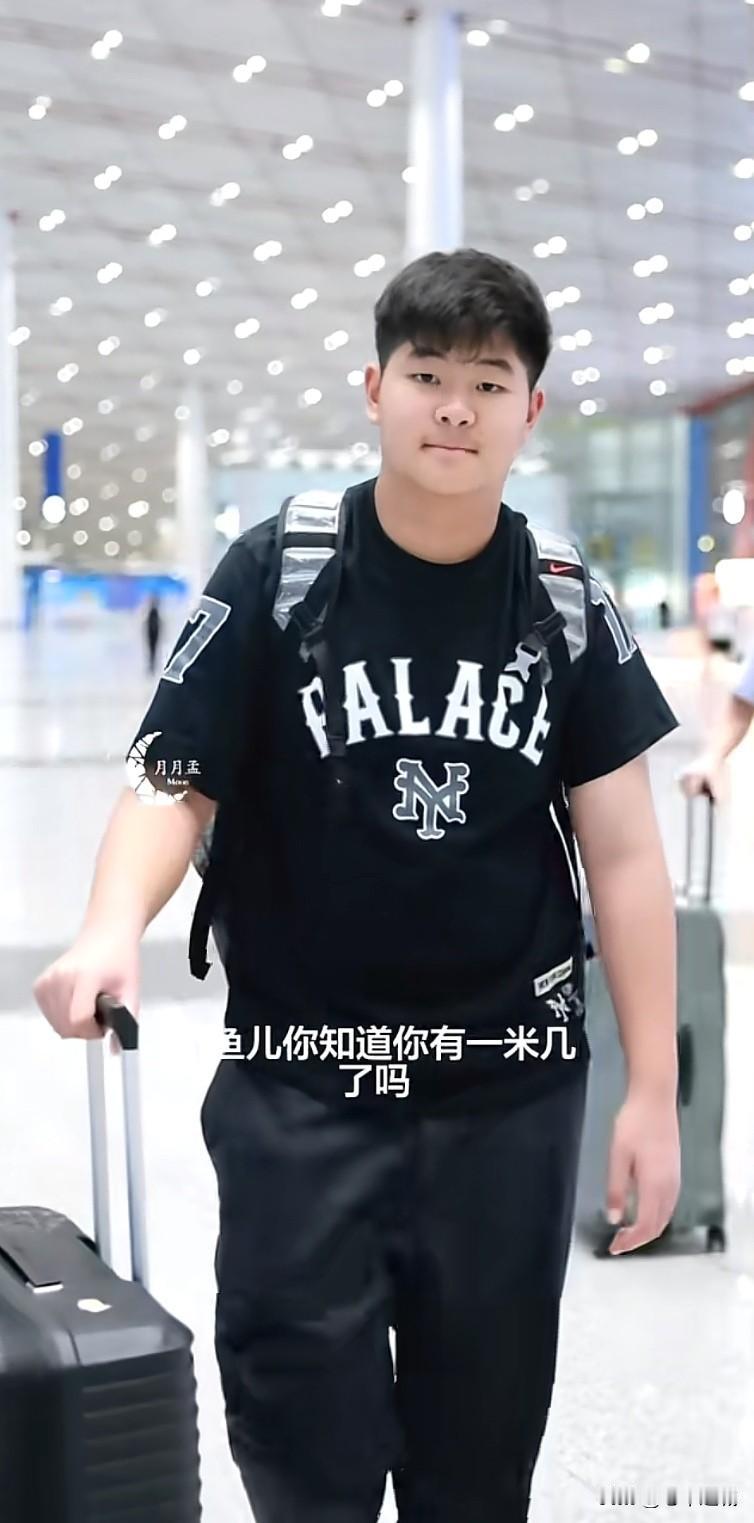 12岁一米八正常身高不过这长相是妥妥随他爹沙溢
