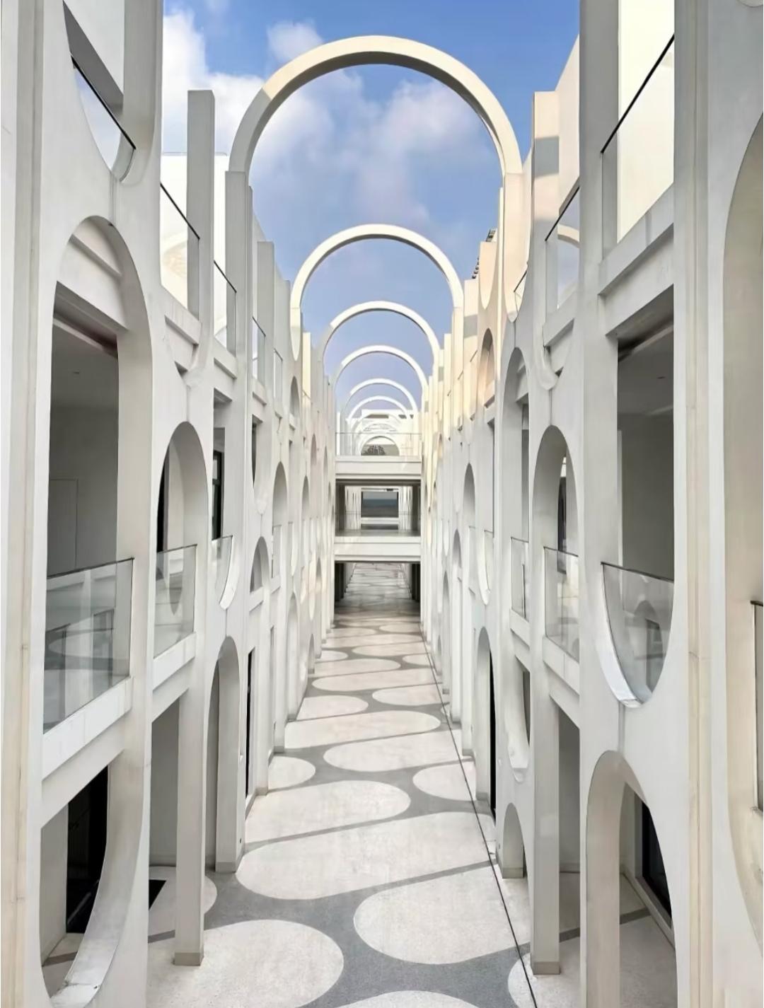 富人对子女的8条人生忠告:1.永远不要上班大生意做不了就做小生意，小生意也做