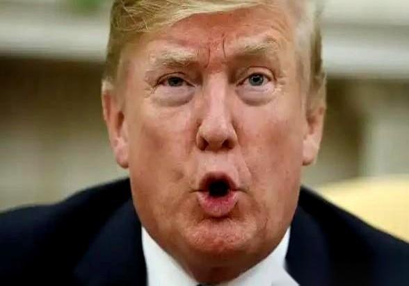 你敢信吗？一艘50岁的老航母，本来都准备拉去拆了，又被硬生生从“养老院”里拖出