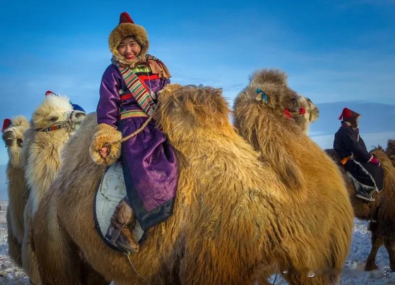13世纪的时候，蒙古人是说一不二的，但是到了15世纪啊，蒙古人就开始培养舞蹈的技