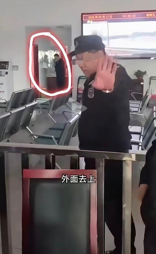 我也是退伍老兵“我去上个厕所怎么了？”这是最近一个老兵遇到的真事。他去一个