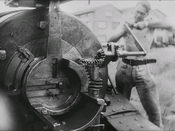 法国Canonde32modèle1870/93铁路炮这重达160吨的钢