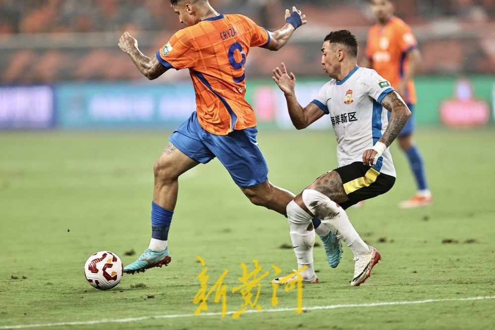 克雷桑梅开二度, 瓦科连续5场进球, 泰山队再迎三连胜