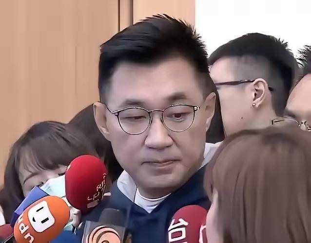 江启臣也太霸道了吧！既要选台中市长，又不想让出“立院”副院长的职位，不仅不想主动