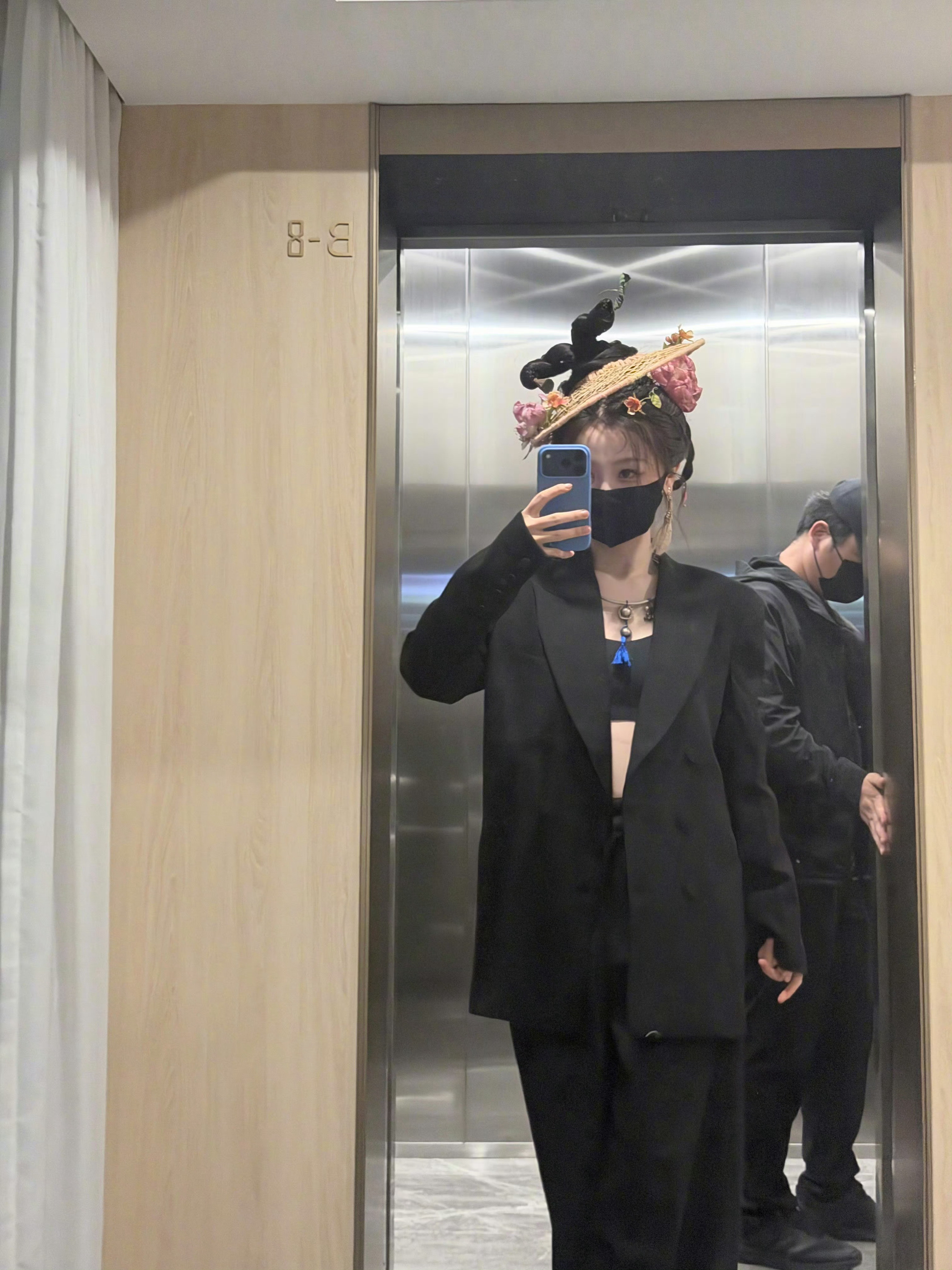 虞书欣长生骨虞书欣“如约而至的不只是夏天，更是我对你比夏天更热烈的爱意”​​​