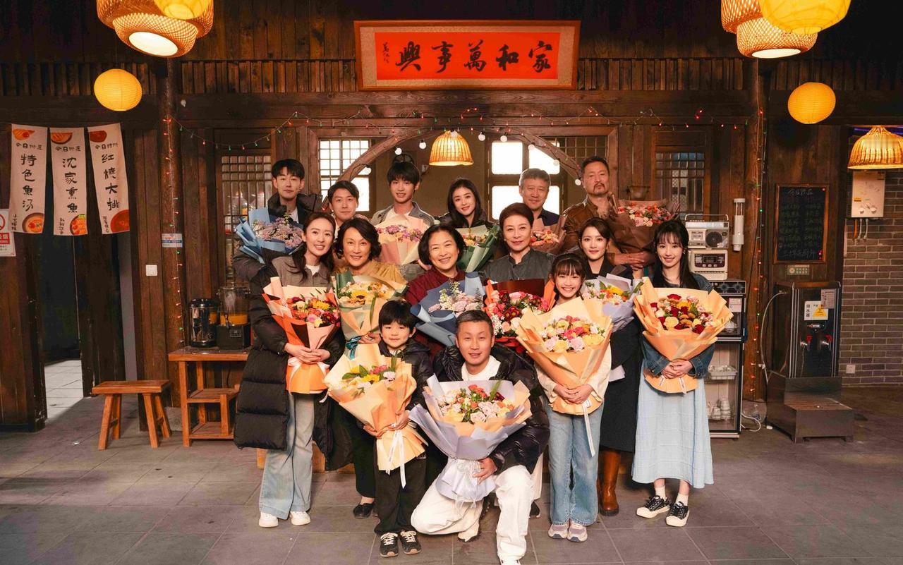 随着《四喜》播出后，电视剧的口碑经历了两级反转！原著粉认为，这纯粹就是在毁剧