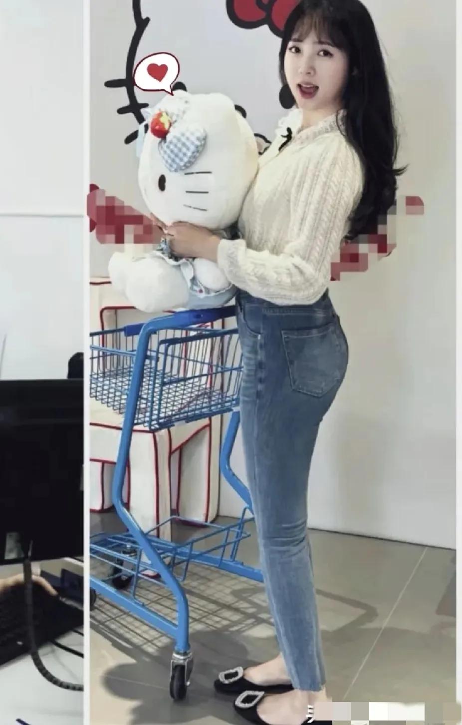 曾医生这个女人可真不简单！不查不知道，一查吓一跳，原来是科室里的宝，同事和患者