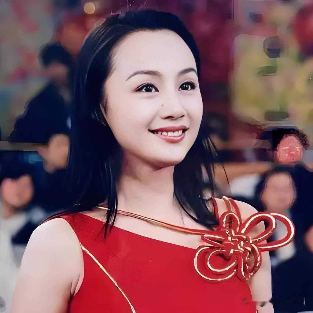 曹颖说，为什么第六季才找到我？我五十一了，姐姐，如果第一季找我，那时我才45，我