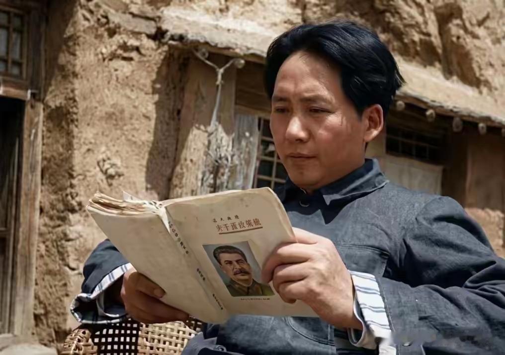 寥寥字句震山河！毛主席诗词，藏着中国人永不磨灭的风骨很多人闲暇时总会品读毛