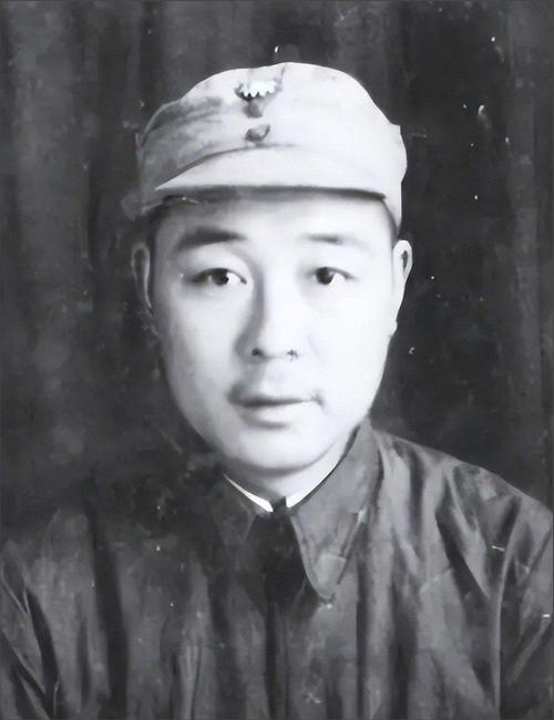 1939年，贺龙打算提拔老部下王尚荣担任旅长，毛主席突然反问：“当年给八路军送4