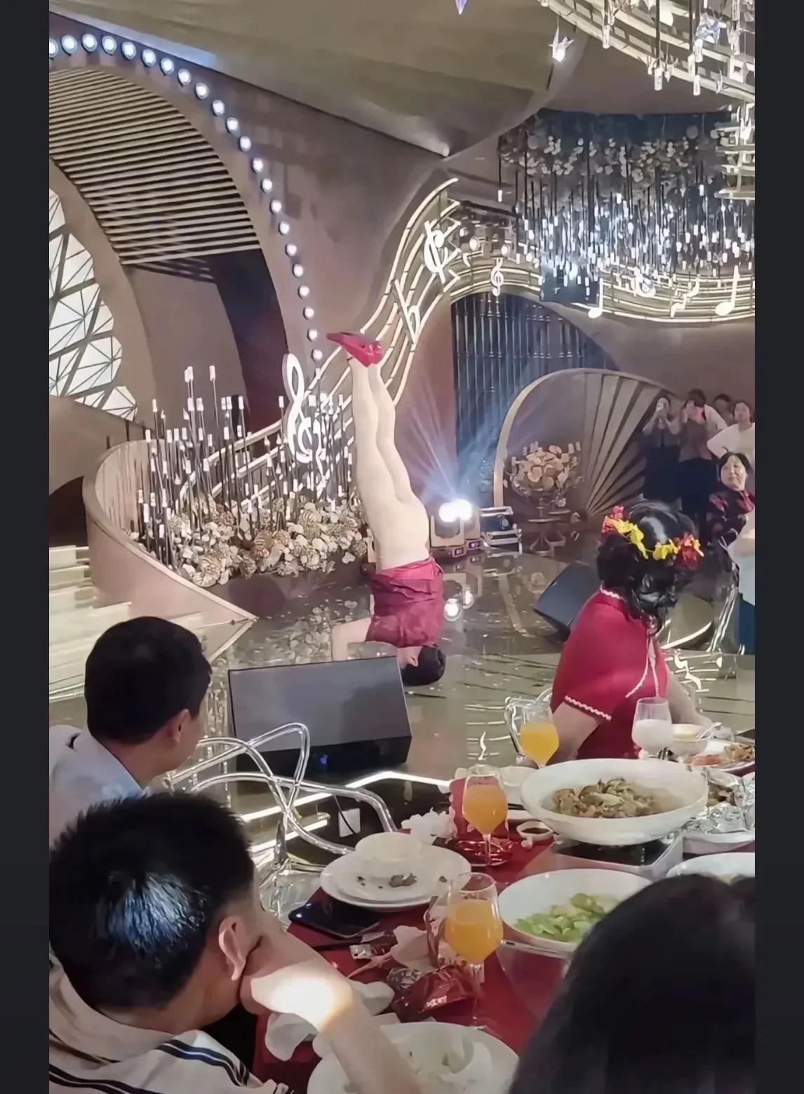以后我要是这样，请当场一板砖把我拍死！