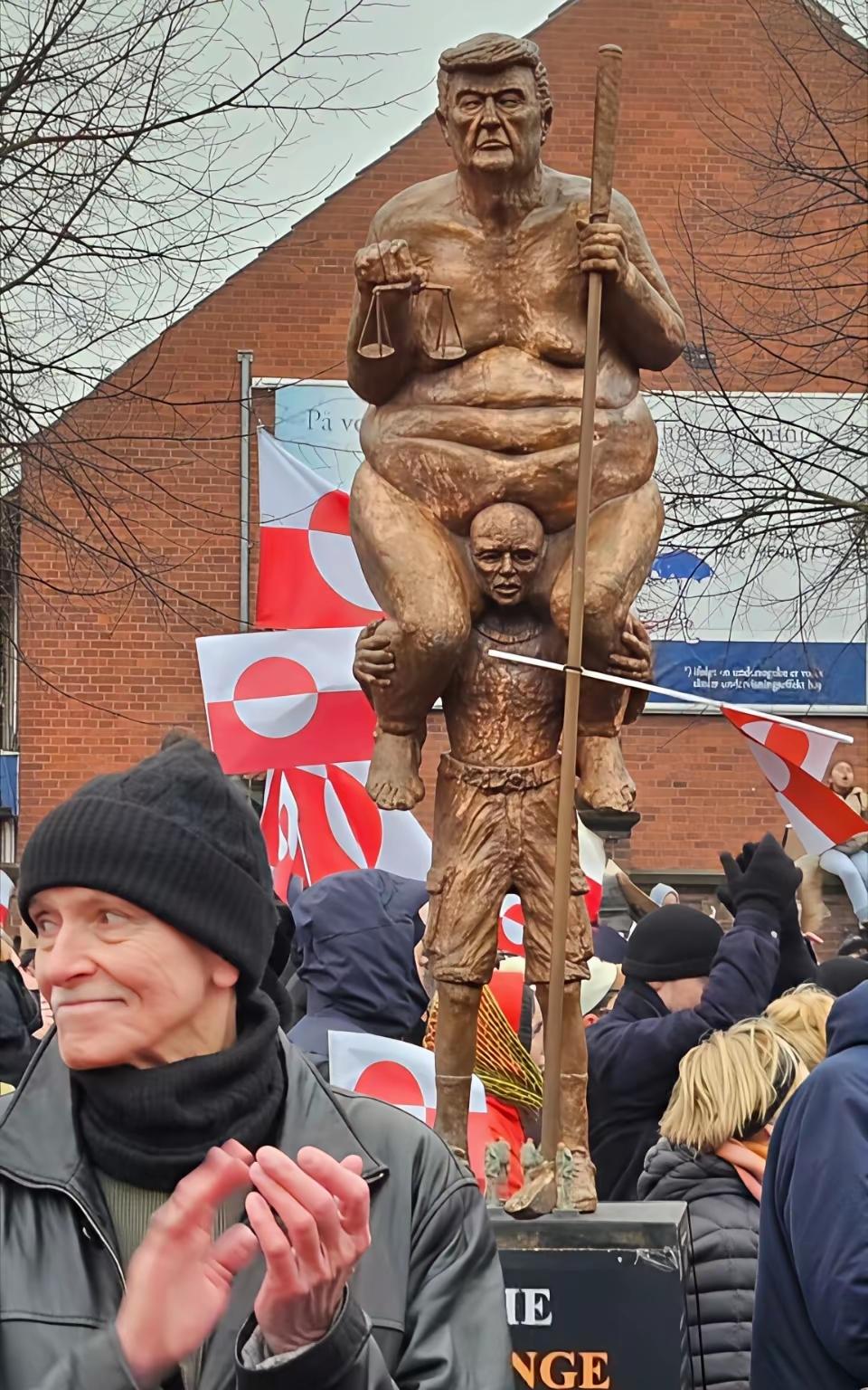 ​格陵兰岛的民众根本就不喜欢特朗普，为此在丹麦的哥本哈根发生了稀奇的事情。人们制