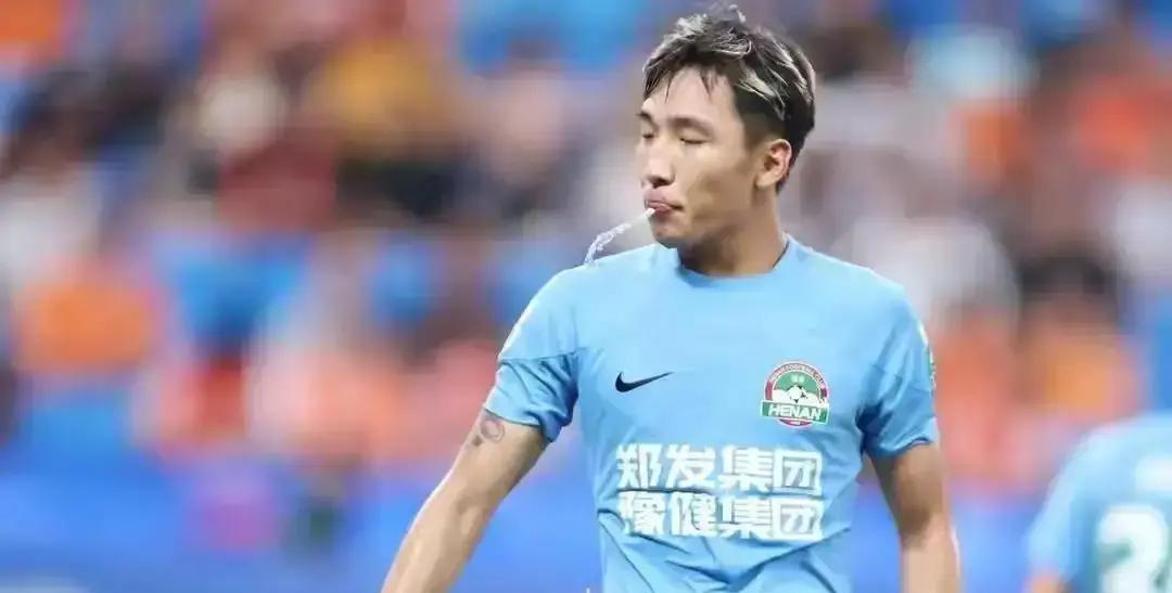 1200万买他值不值？三队抢一个后卫，黄锐烽这名字最近刷屏。报价从1200