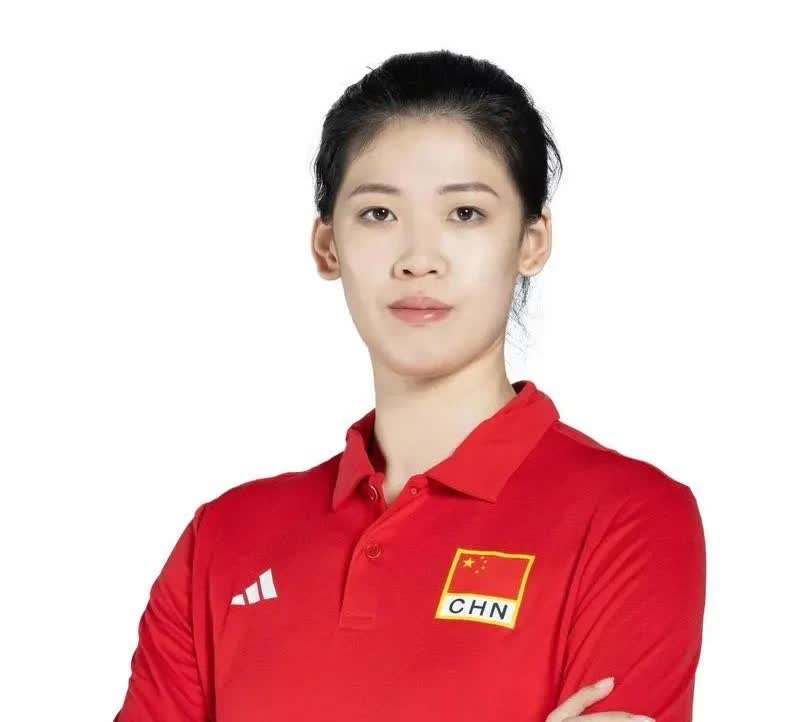 热身赛里藏玄机聊热点2025年女排世锦赛前，中泰两国热身赛李盈