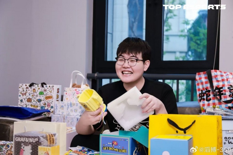 爆料人: 369有可能在第三赛段回归 但不一定是选手身份