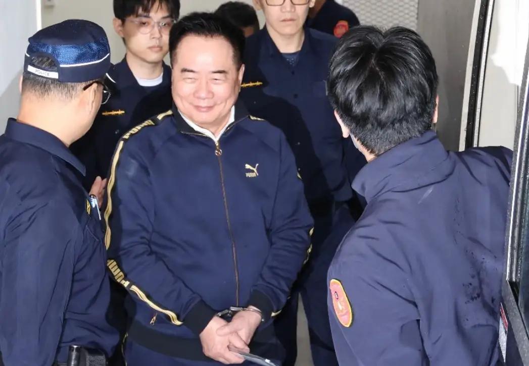 蔡正元入狱首日菜单曝光！药炖排骨＋鸡心早餐还有甜纳豆蔡正元。北监服刑第一顿晚