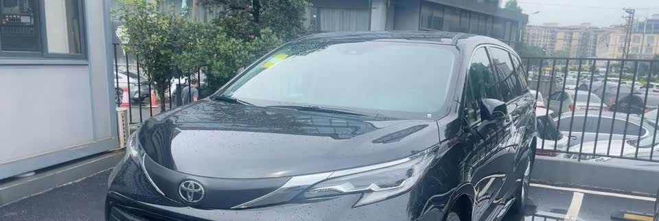 丰田塞纳和格瑞薇娅两兄弟在网上从来没有赢过，我就喜欢七座车，主要自己1.85的个