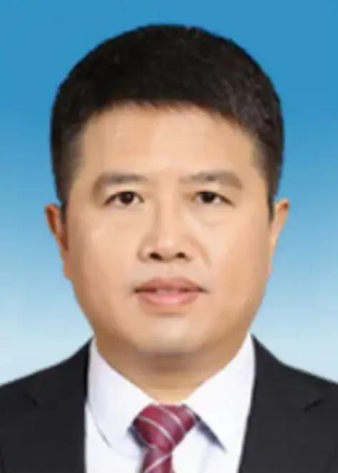 已宣布南方电网新任总经理的任命，由国家电网副总经理季明彬升任。据悉，7月30日，