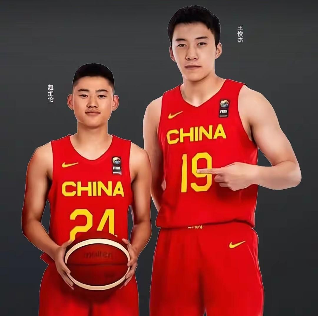 这对组合却在同一所美国大学上学，王俊杰在亚洲杯已经证明了自己是个大心脏球员，而且