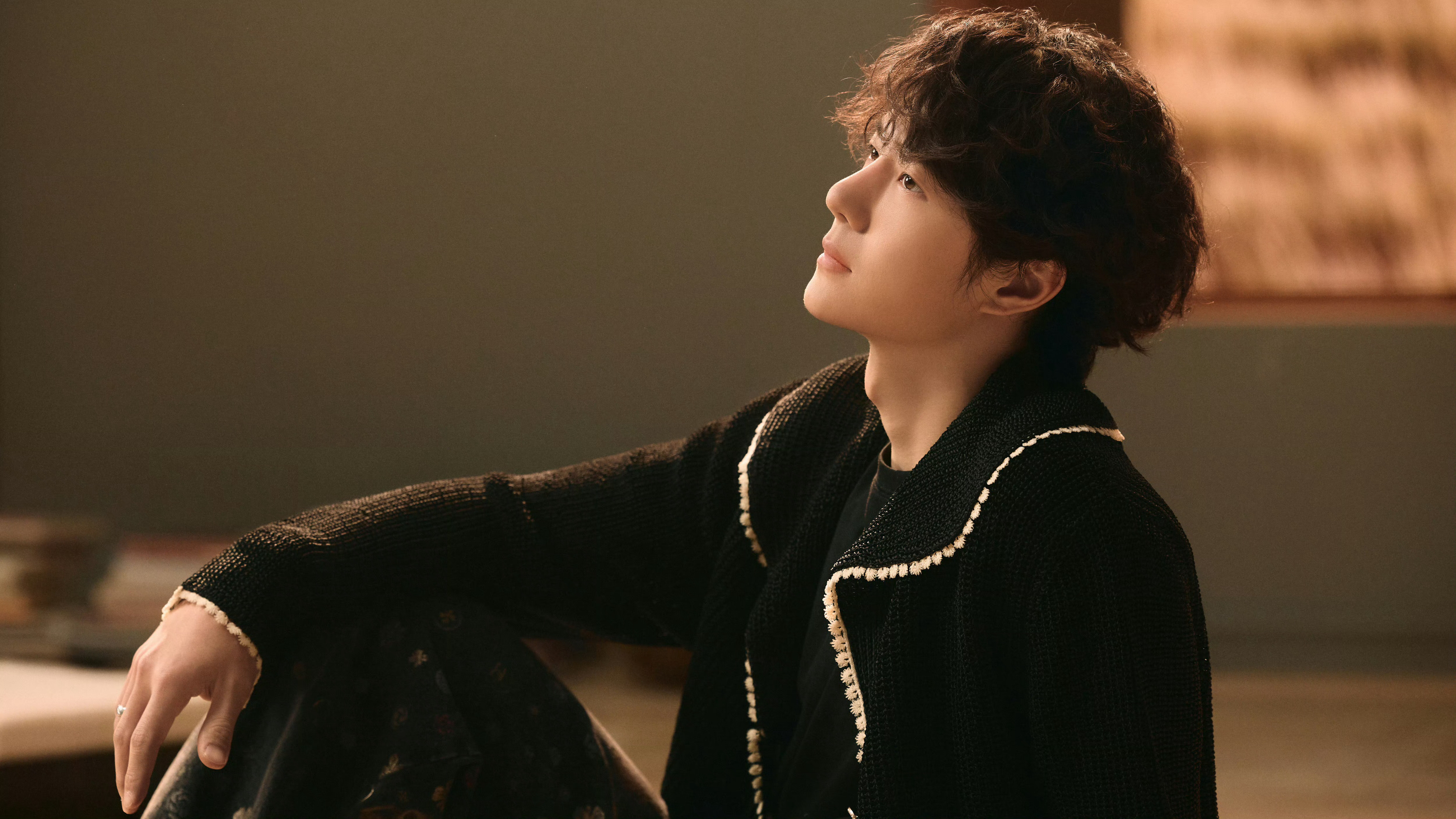 王一博给王一博的新年心意「小摩托的画室」营业中