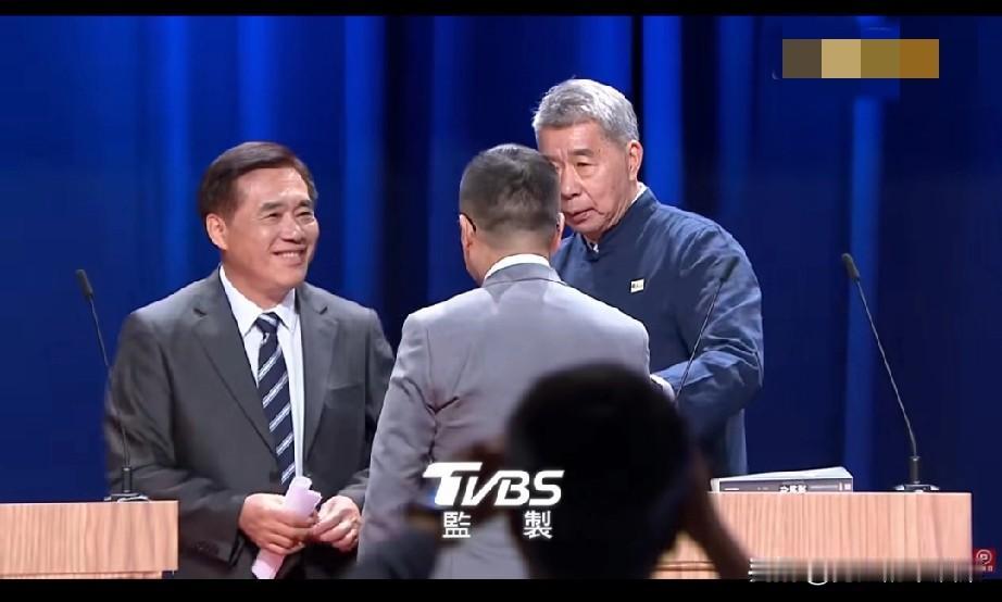张亚中第一次曝光他和郝龙斌“吵架”的内容。第三次辩论会结束后，张亚中喊郝龙斌