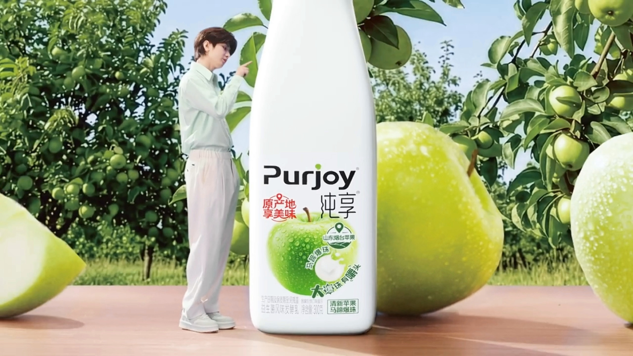 谁不想拥有这样一个小手办，纯享，请把全球品牌代言人成毅发给我。