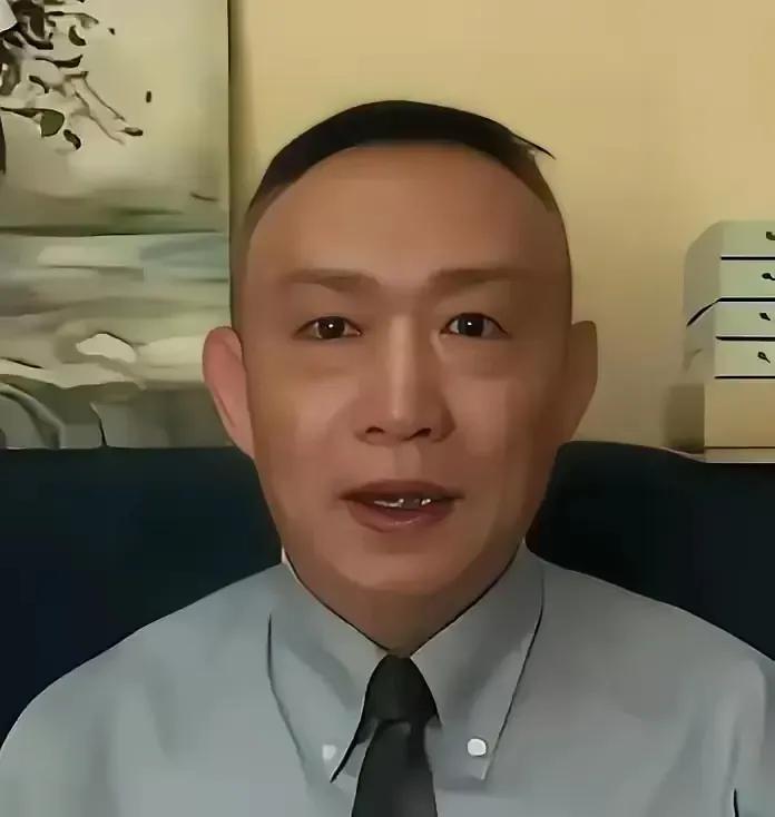 太寒心！北京传出一条重话，学者卢麒元公开建议凡参与立法和定规矩的人都要进行严格的