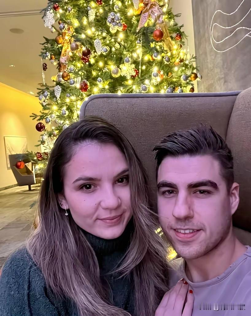 怪不得达科宁愿哭了，也要回波兰打球？原来他已经结婚了，还有个上幼儿园的儿子