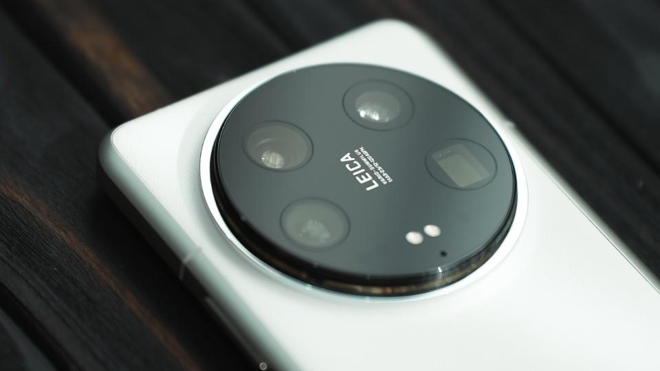 小米彻底清仓,16GB+1TB突降1900元,5300mAh+卫星通信