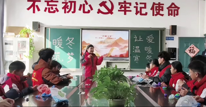 颍上小学10名学子圆‘微心愿’ 暖心志愿活动传递青春温度