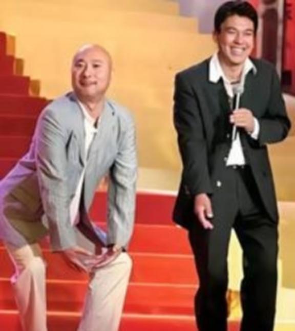 1988年，朱时茂为了方便工作，准备花10万元买一台夏利。因为还差不少钱，他找到