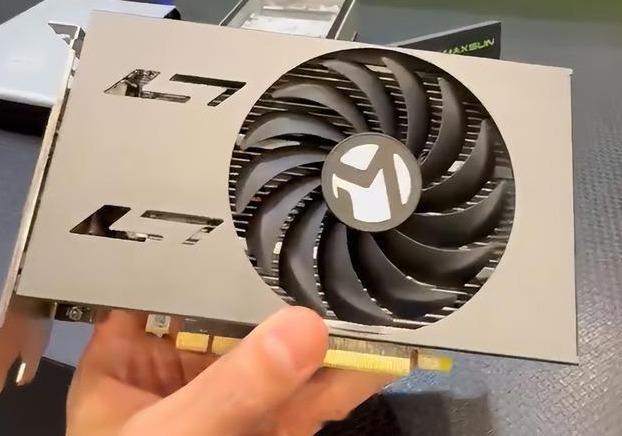 10年前的显卡竟然还在出新品PC硬件圈时光倒流了吗？2026年RX580竟然