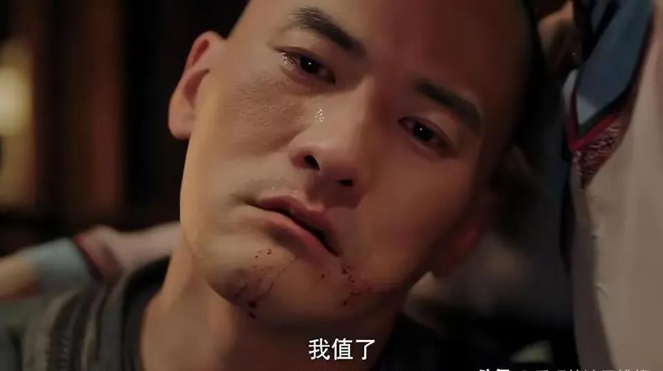 金庸小说里实力差距最悬殊的一场战斗，大概莫过于福康安手下十六个卫士戏弄徐铮一战，