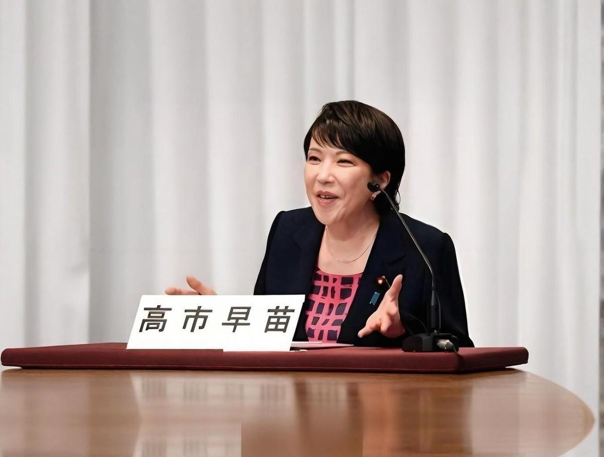 没等到中日关系缓和，高市早苗对华提出一个要求，不料中方一句话回怼高市早苗最近在施