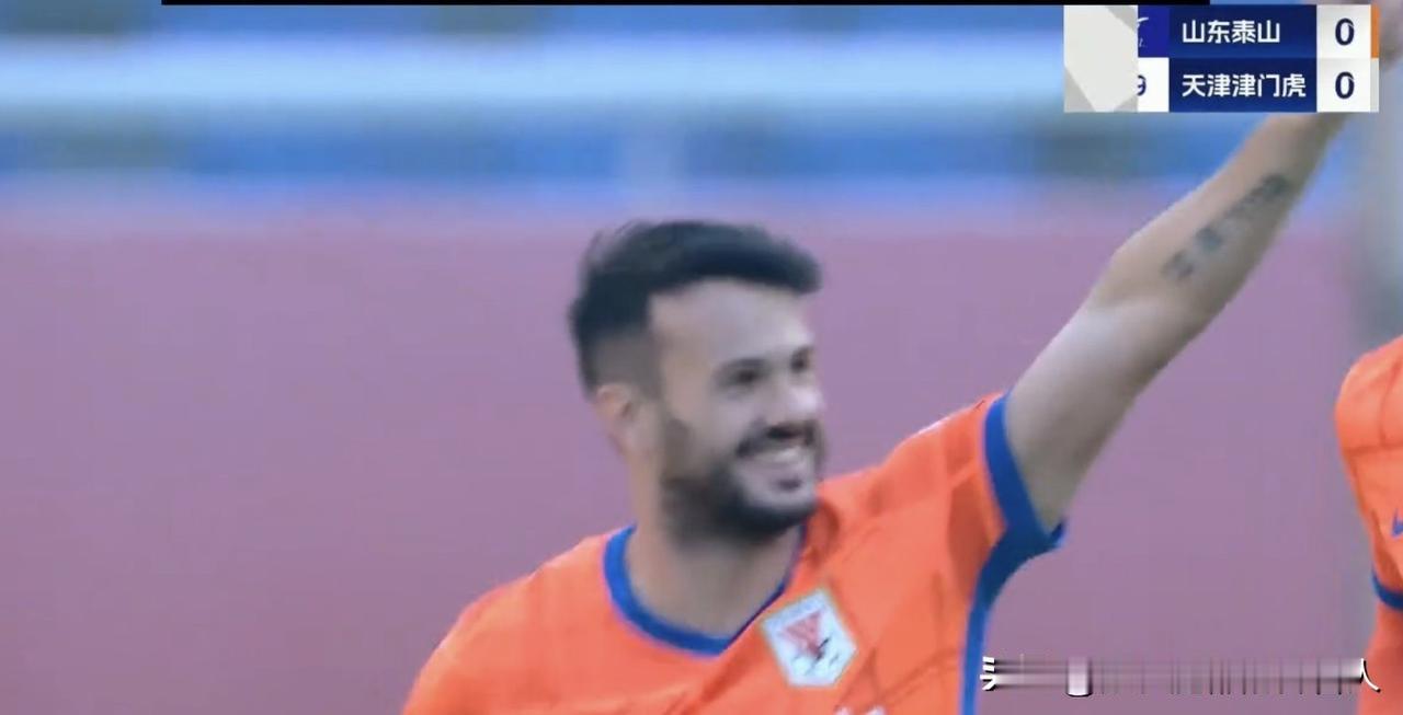 现眼的下半场！瓦科进球再失点，泰山主场2:1战胜10人天津！上半场还是韩鹏执教