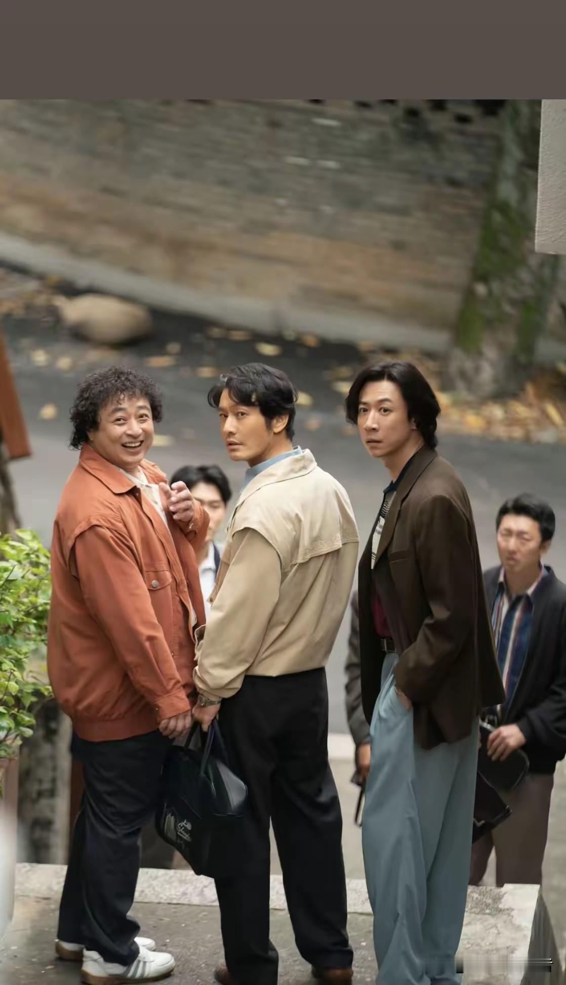 张维伊资源真的好起来了，没有和董璇在一起时候，演演小品，喜剧，如今上综艺，演正剧