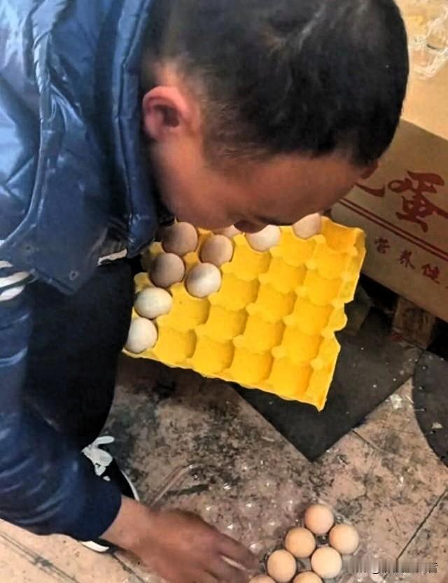 “看完想哭！”江苏无锡，一31岁自闭症小伙，花5个多小时，冒雨骑行52公里，来到