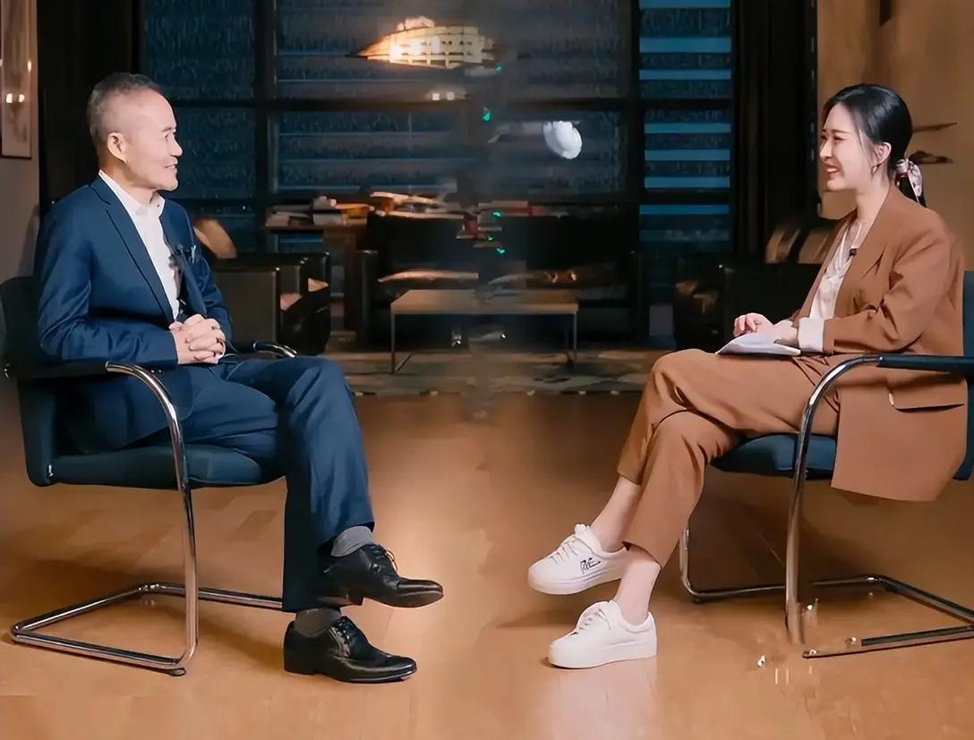 田朴珺代替全天下所有想独立的女性，问了王石一个问题。问完后，她好像更困惑了。