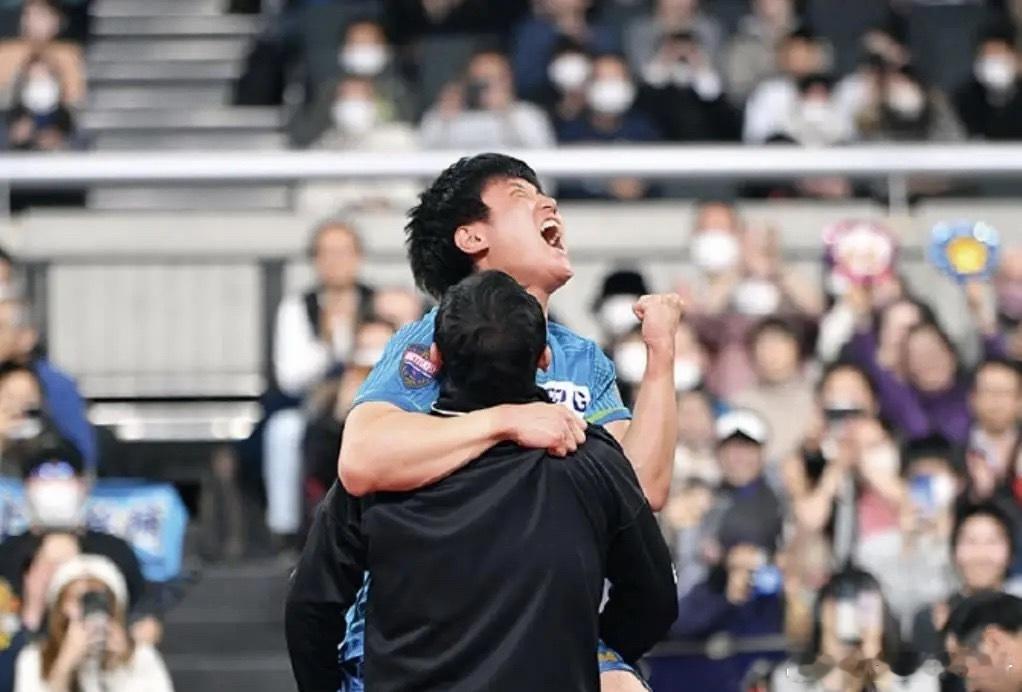 开年前2站全丢冠！张本智和：我要当世界第1还要和中国队争这3冠进入2026年，