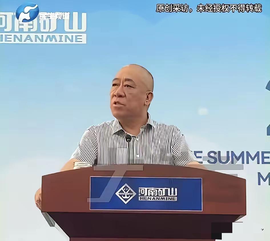 崔培军要失望了他给员工每人发1000，放不限期带薪假，让他们回家收麦子。可是