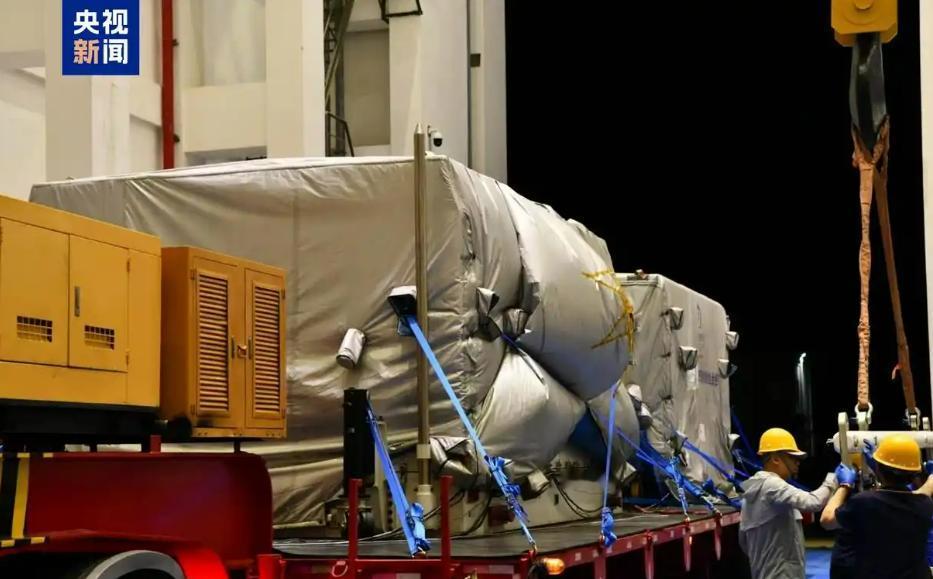 🛰️我国嫦娥七号探测器运抵文昌发射场，月球南极探险即将启程！🌕中国航天