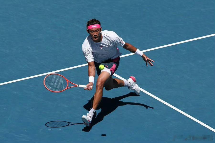 澳网正赛名单公布✍️2026澳网男单正赛名单出炉，张之臻、商竣程凭借保护排名入围