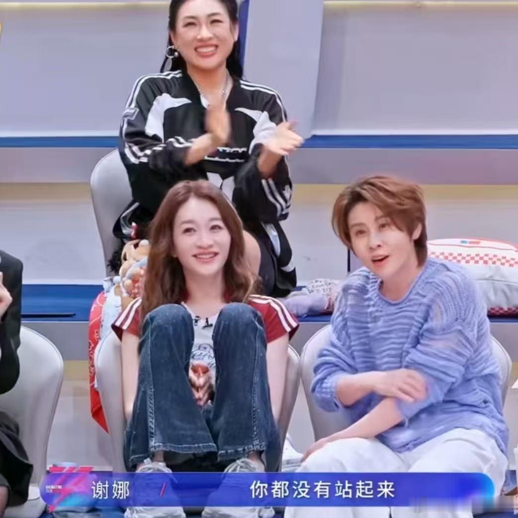 王濛教李小冉普通disco跟着濛姐一起舞动！普通disco健身版教学上线，李小冉