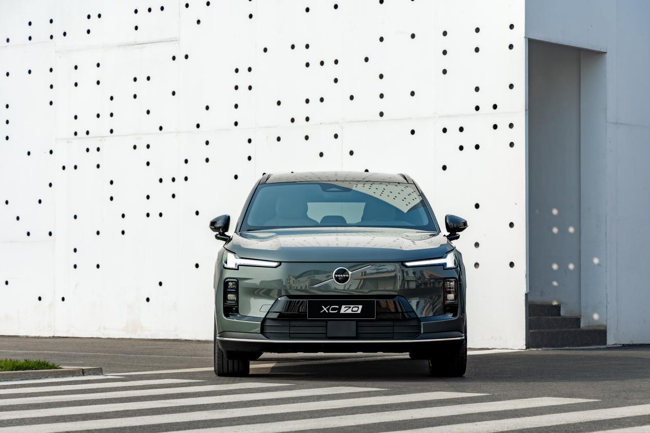 国补退坡了有“沃补”：沃尔沃置换限时补贴15000元起，购车用车无顾虑。“这