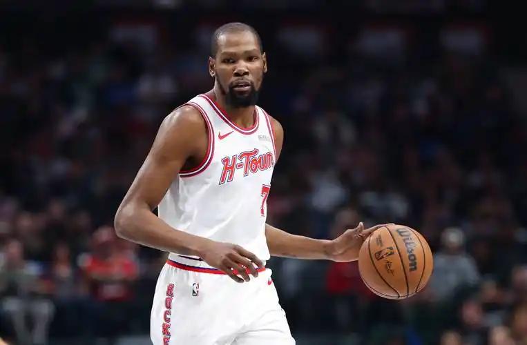 杜兰特要是“吃队友”，那NBA恐怕没人能独善其身了。数据博主StatDefe