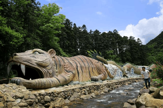 江西龙虎圣井山: 激情与速度, 尖叫的诱惑
