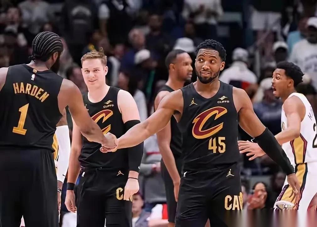 猛龙这回确实有点下不来台了，当初为了避开尼克斯，选择去碰骑士，更衣室里一片轻松氛