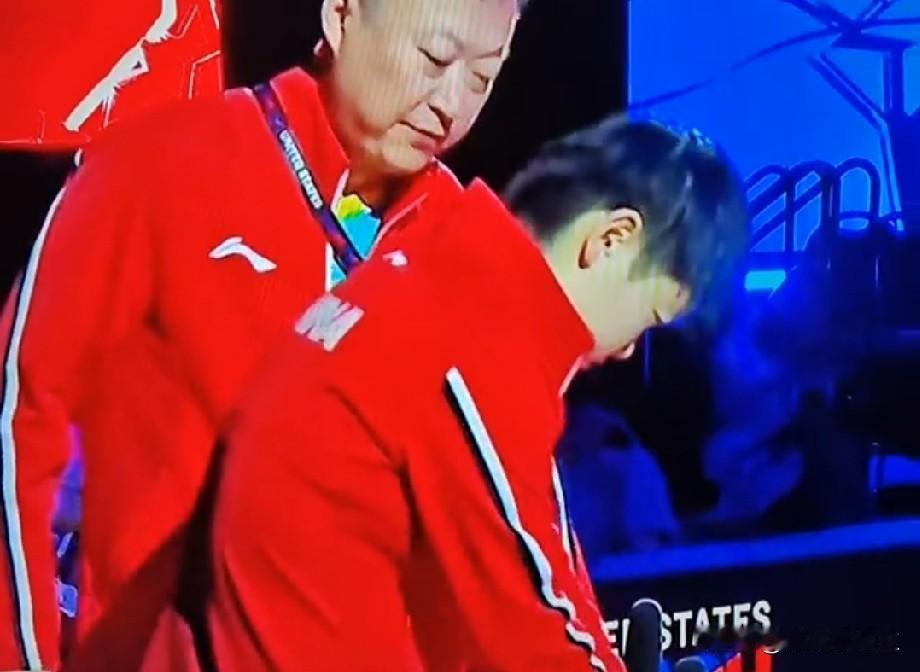 孙颖莎心理素质太强了！马琳都受不了了！昨天和刘杨子的比赛，刘杨子早早就上场